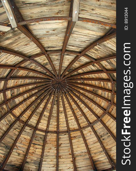 Design of a wooden ceiling in the form of a dome