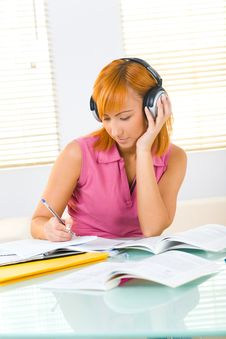 Girl Taking Notes Royalty Free Stock Photography Girl Taking Notes Royalty Free Stock Photography