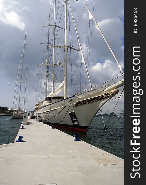 Tall sail boat at dock in a fort lauderdale pier