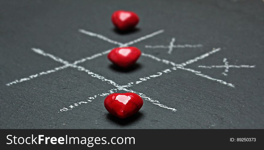 Red Heart Shaped Beads Tic Tac Toe Buttons