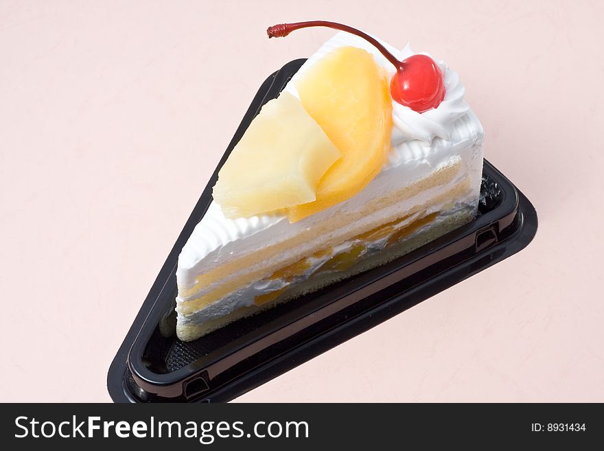A delicious fruit cream cake