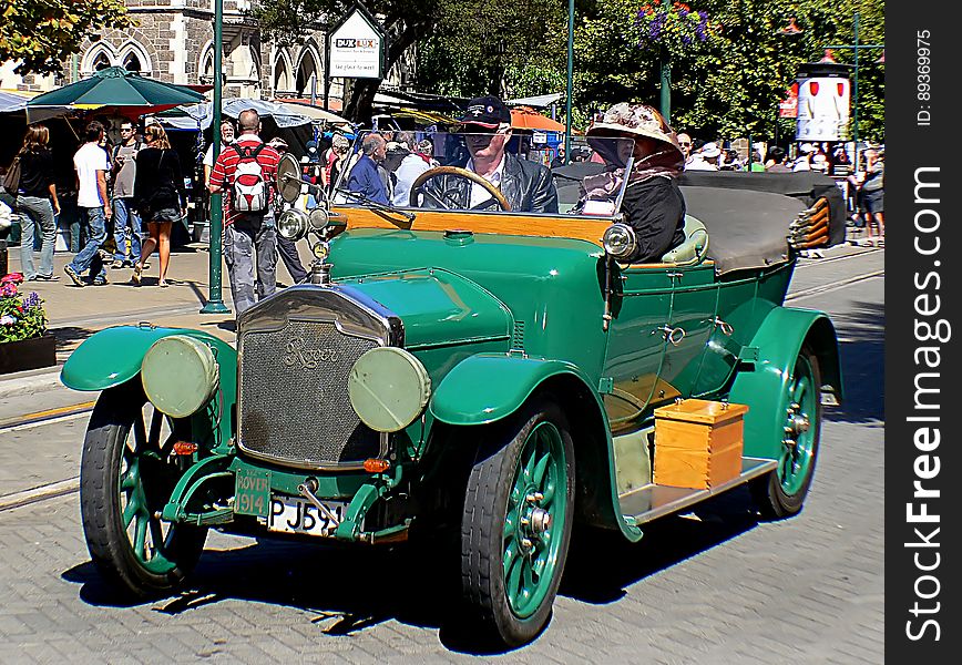 The new Rover 12 arrived in 1912 replacing all previous models and was designed by Owen Clegg who had joined Rover from Wolseley. It had a four-cylinder, water-cooled, side-valve engine of 2297 cc with an SU carburettor made by Rover under licence. Around 5000 were made before World War I. The transmission was three-speed, separate from the engine, and drove the rear axle which had a worm drive. Semi elliptic leaf springs were fitted front and rear. Rear wheel brakes, operated by the hand lever were fitted, with a transmission brake operated by the foot pedal. The new Rover 12 arrived in 1912 replacing all previous models and was designed by Owen Clegg who had joined Rover from Wolseley. It had a four-cylinder, water-cooled, side-valve engine of 2297 cc with an SU carburettor made by Rover under licence. Around 5000 were made before World War I. The transmission was three-speed, separate from the engine, and drove the rear axle which had a worm drive. Semi elliptic leaf springs were fitted front and rear. Rear wheel brakes, operated by the hand lever were fitted, with a transmission brake operated by the foot pedal.