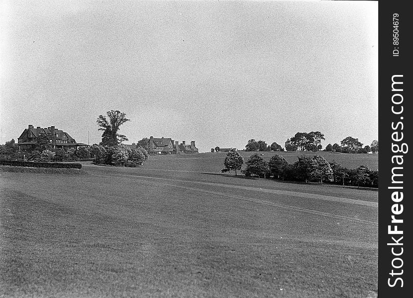 4x5 glass negative scan: &#x22;Golf links, Schenley park, Pittsburgh, Pa., June 6, 1913.&#x22;. 4x5 glass negative scan: &#x22;Golf links, Schenley park, Pittsburgh, Pa., June 6, 1913.&#x22;