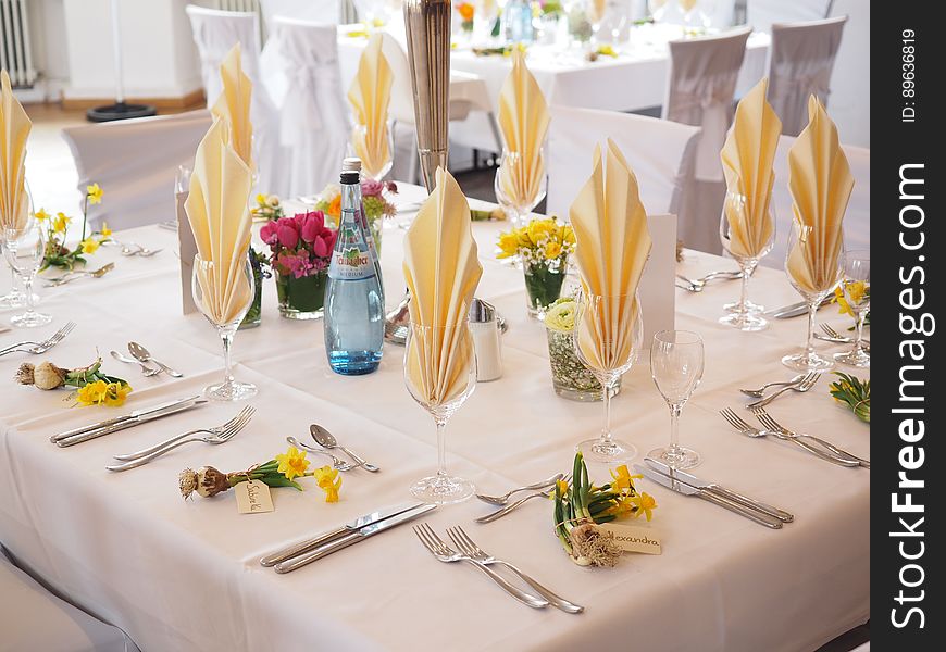 Elegant wedding table