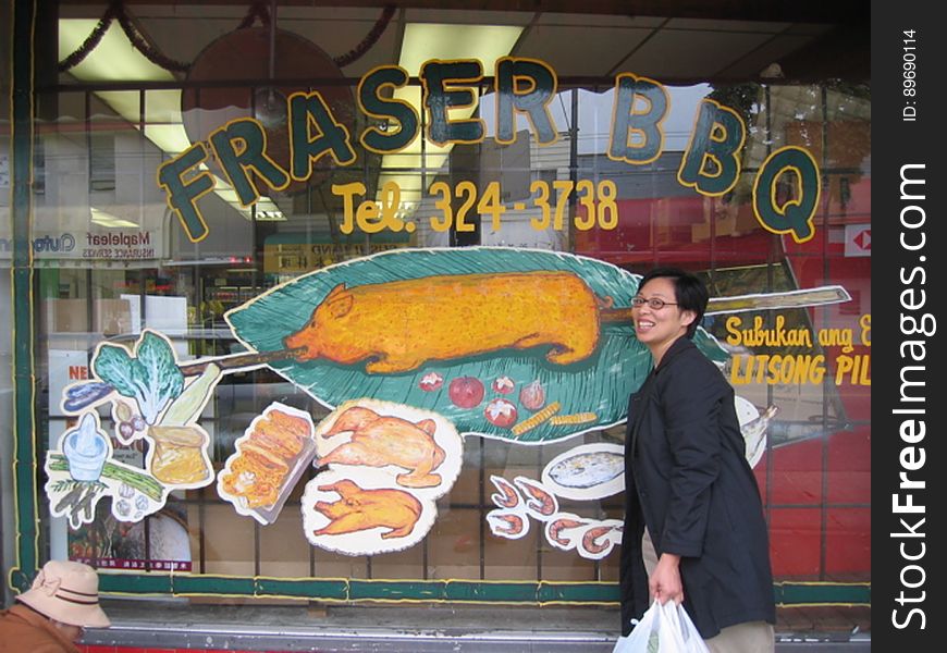 Sat21Aug2004UrbanVancouver - Lechon on Fraser - 3