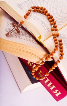 Open Bible And Rosary Stock Photography