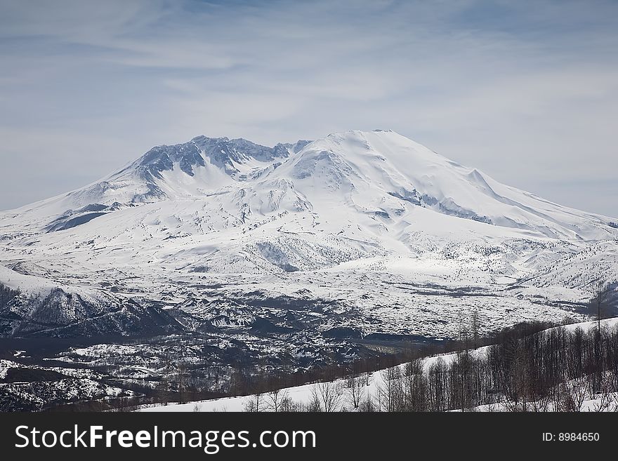 Mt. Saint Helens blanketed in snow