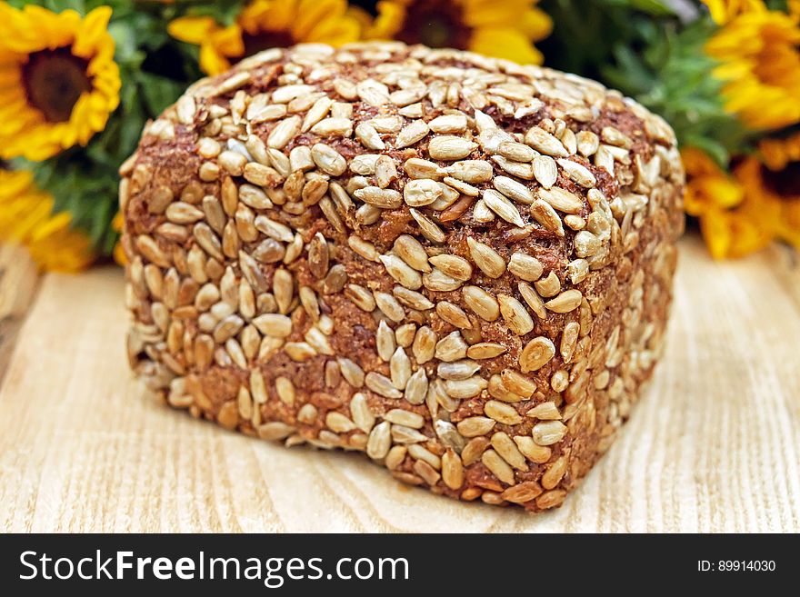 Vegetarian Food, Whole Grain, Commodity, Baked Goods