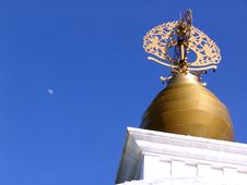 Peace Pagoda Dome With Moon Stock Photography Peace Pagoda Dome With Moon Stock Photography
