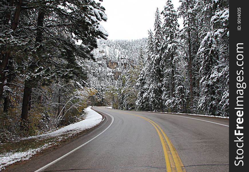 Driving Threw Spearfish Canyon - Winter