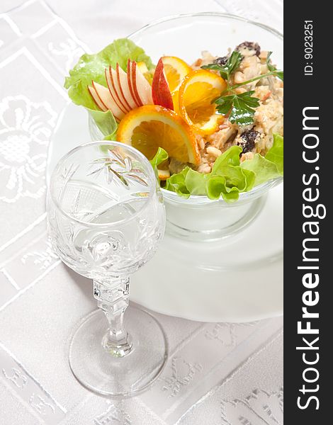 Goblet Green Salad With Apples And Nuts