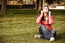 Listening Music Royalty Free Stock Images Listening Music Royalty Free Stock Images