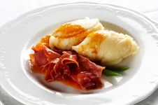 Baked Prosciutto With Potato Puree Royalty Free Stock Photography Baked Prosciutto With Potato Puree Royalty Free Stock Photography