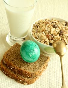 Muesli, Broad, Egg And Glass Of Milk Stock Photography Muesli, Broad, Egg And Glass Of Milk Stock Photography