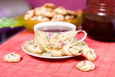 Cup Of Tea And Cookies Stock Images Cup Of Tea And Cookies Stock Images