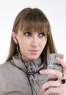 Female Model With Cellphone And Headphones Royalty Free Stock Photos Female Model With Cellphone And Headphones Royalty Free Stock Photos