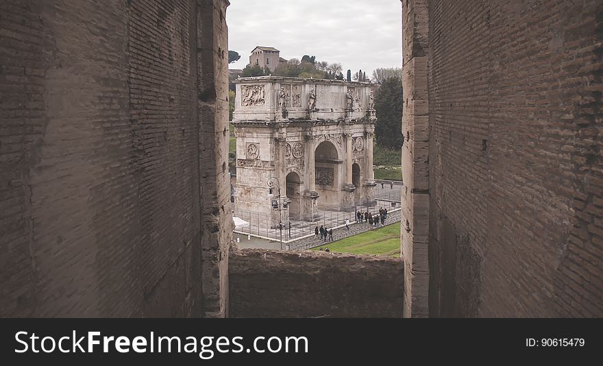 Arch of Constantine between the Colosseum and the Palatine Hill in Rome, Italy.