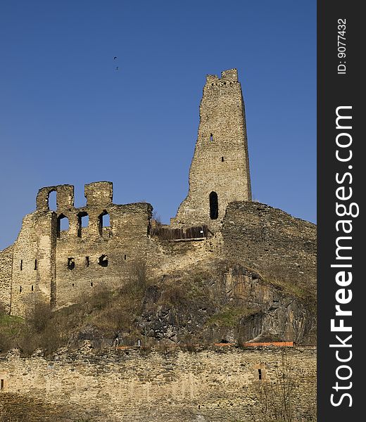 Image of the ruins of the okor castle in Czech republic