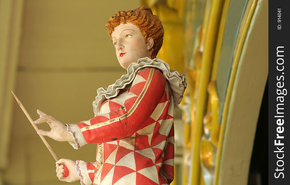 Beautifully hand carved and hand painted the Queen of the fairground stands at the front of the Steam Organ and moves with the music.The organ has been totally reconditioned to its former glory and is a pleasure to hear. Beautifully hand carved and hand painted the Queen of the fairground stands at the front of the Steam Organ and moves with the music.The organ has been totally reconditioned to its former glory and is a pleasure to hear