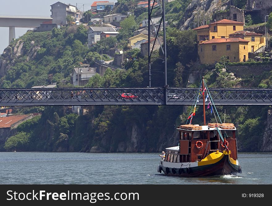 Boat in Porto (Portugal)