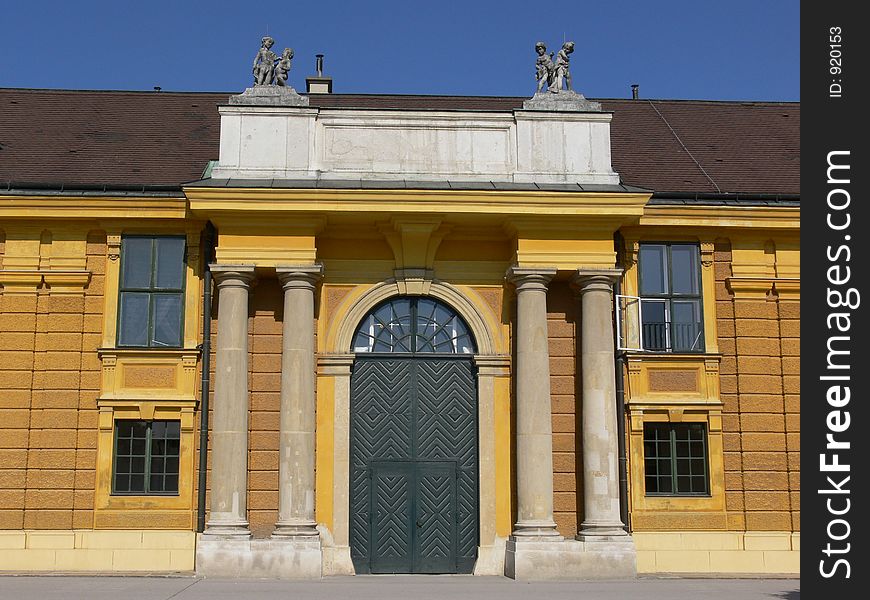 Gate at the castle in vienna