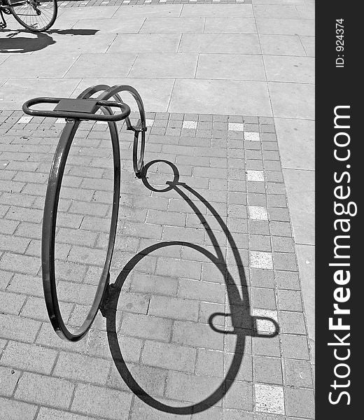 Street bicycle stand