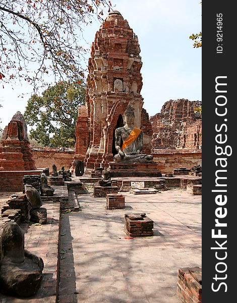 Monuments of buddah ruins of Ayutthaya old capital in Thailand