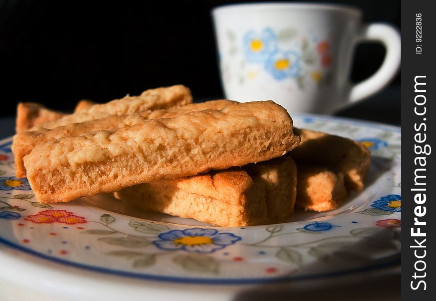 Tasty crackling cookies for morning tea