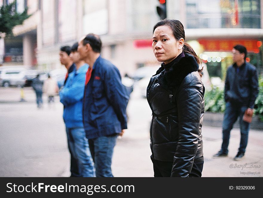 Strangers. I took the shot when she first noticed that I&#x27;m taking photo of her.Fujifilm Superia 200Nikon F3Nikkor AI 50mm f1.4. Strangers. I took the shot when she first noticed that I&#x27;m taking photo of her.Fujifilm Superia 200Nikon F3Nikkor AI 50mm f1.4