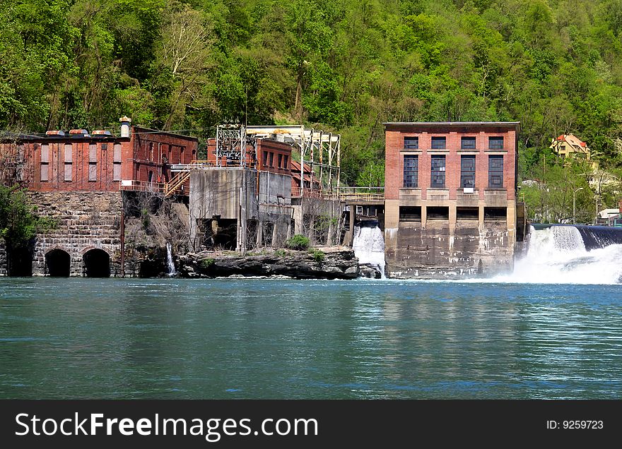 Historic dam in the state of West virginia
