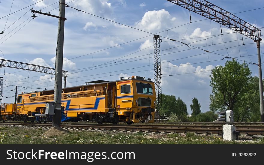 Railway repearing machine on diesel traction