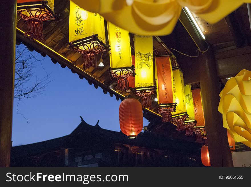 Amber, Light, Sky, Orange, Building, World