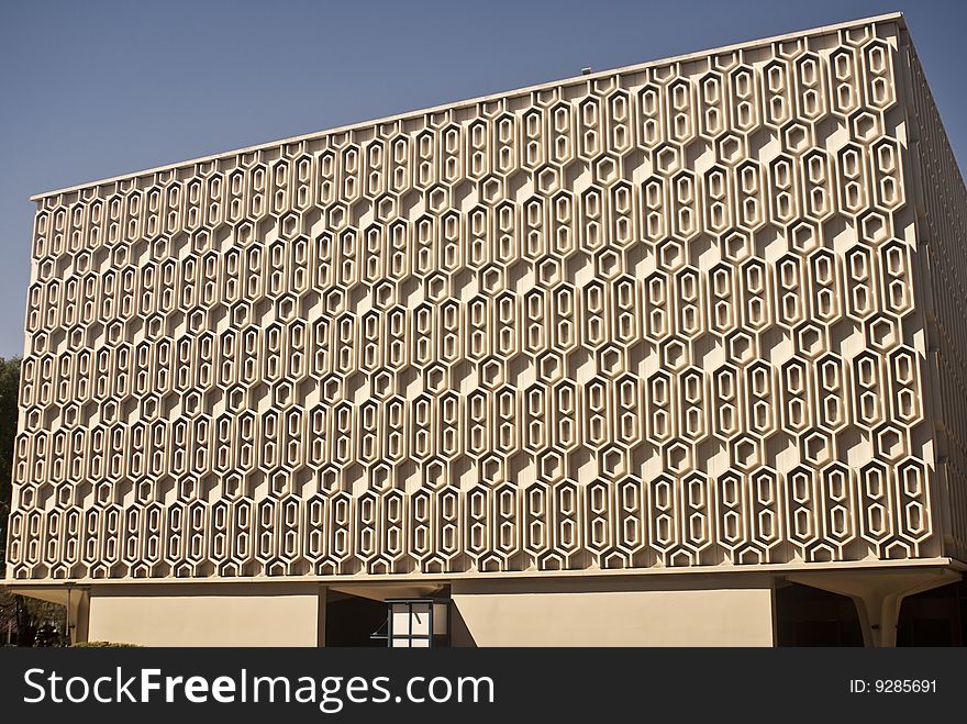 This is a picture of the library at California State University at Fullerton - a large public university. This is a picture of the library at California State University at Fullerton - a large public university