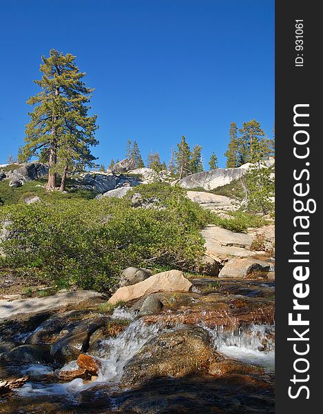 Northern Sierra Nevada mountain range, California, in spring. Northern Sierra Nevada mountain range, California, in spring