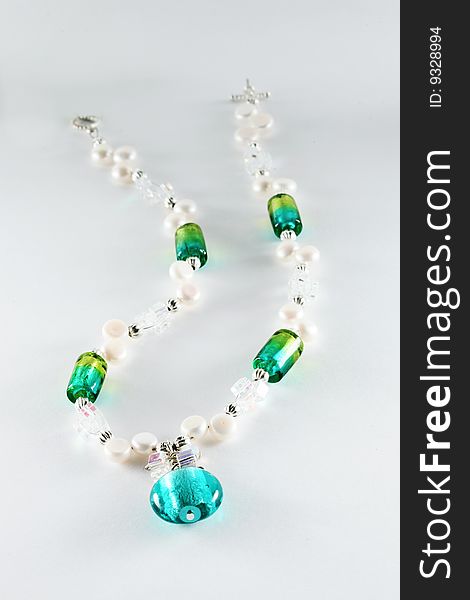Necklace with azure gem and pearls