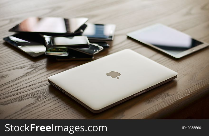 Macbook and Ipad on Desk