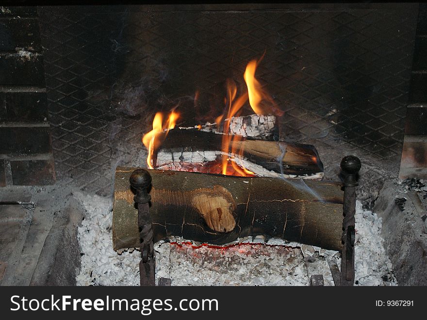 A romantic fireplace in san valentin