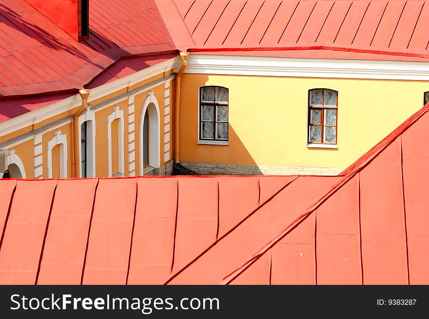 The houses with red roofs