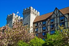 Tudor Manor In Spring Royalty Free Stock Photography