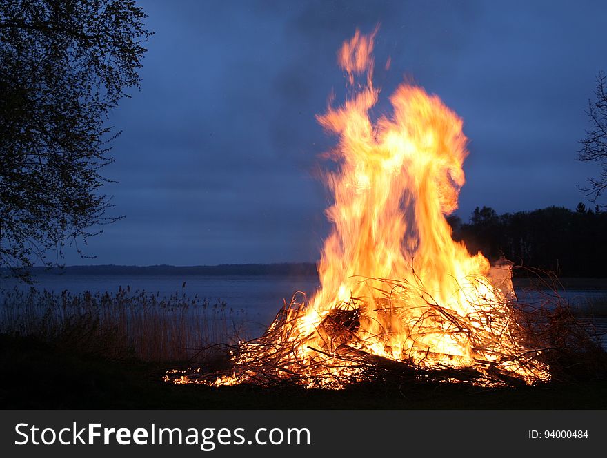 Fire, Campfire, Bonfire, Flame