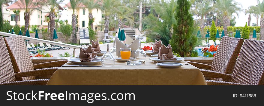 Beautifully decorated tables for many peoples outdoors