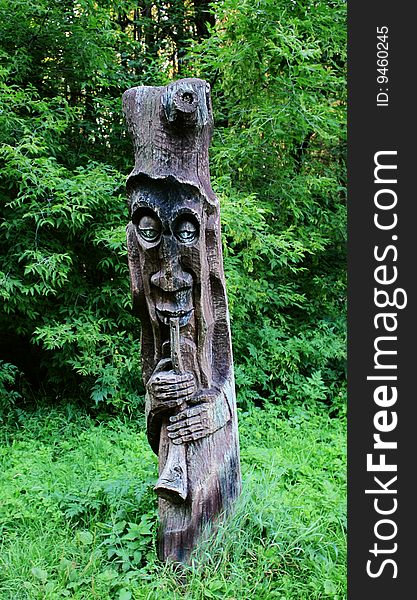 The wooden idol, in one of numerous parks of Moscow