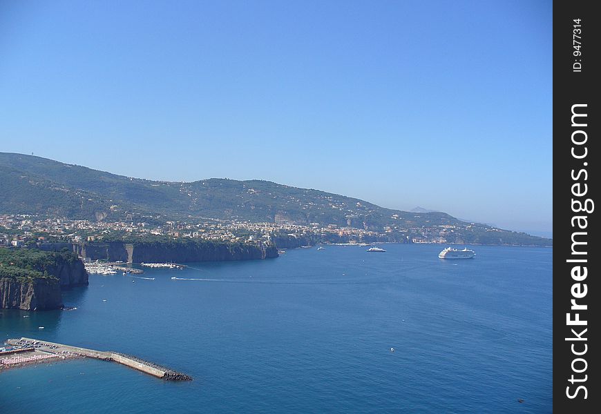 Shoreline cliffs & beaches on the coast of the Tyrrhenian Sea at Amalfi, Italy. Shoreline cliffs & beaches on the coast of the Tyrrhenian Sea at Amalfi, Italy