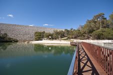 Bridge Beside Lake Royalty Free Stock Images Bridge Beside Lake Royalty Free Stock Images