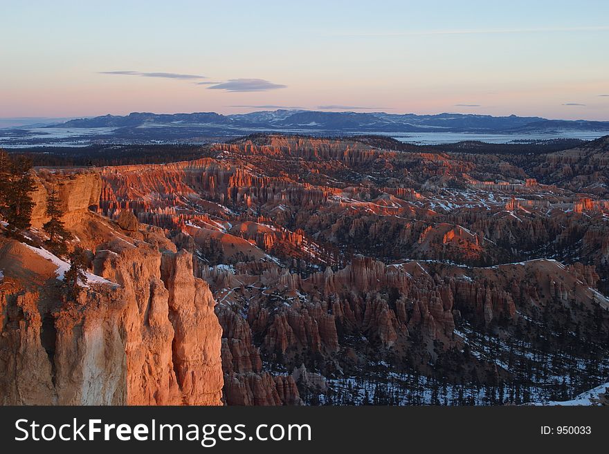 Bryce point at sunrise - Bryce Canyon National Park