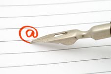 Old Silver Fountain Pen Royalty Free Stock Photo Old Silver Fountain Pen Royalty Free Stock Photo