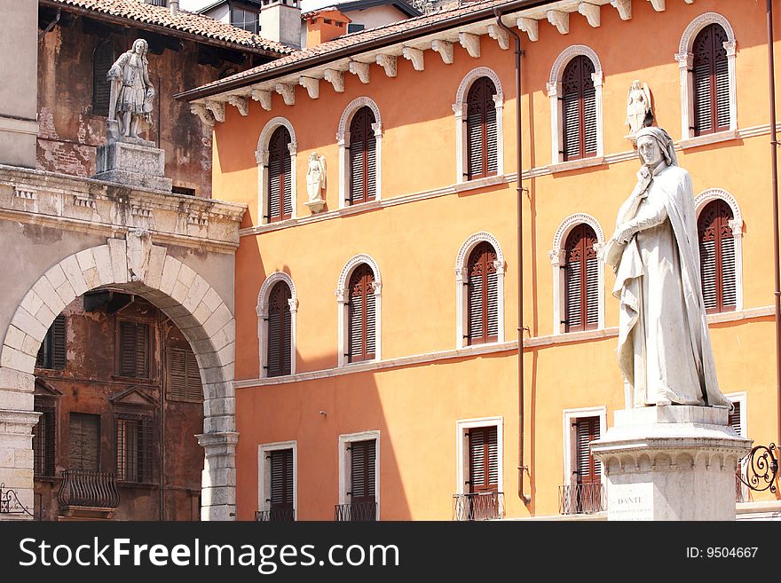 Statue of Dante Alighieri in Verona, Italy