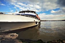 Luxurious Yacht Royalty Free Stock Images Luxurious Yacht Royalty Free Stock Images