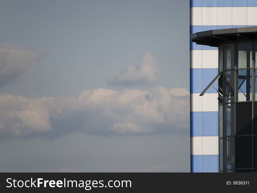 A skyscraper in the dark sky