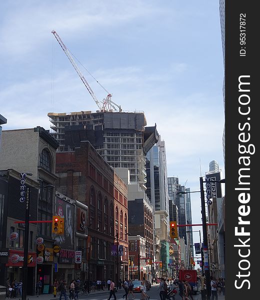 Looking south at the construction of Massey Tower at 201 Yonge Street, 2017 06 28 -w